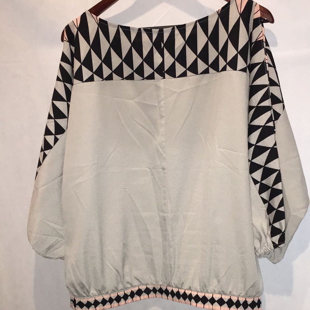 New York & Company Cold Shoulder Blouse | Size L - Picture 4 of 4
